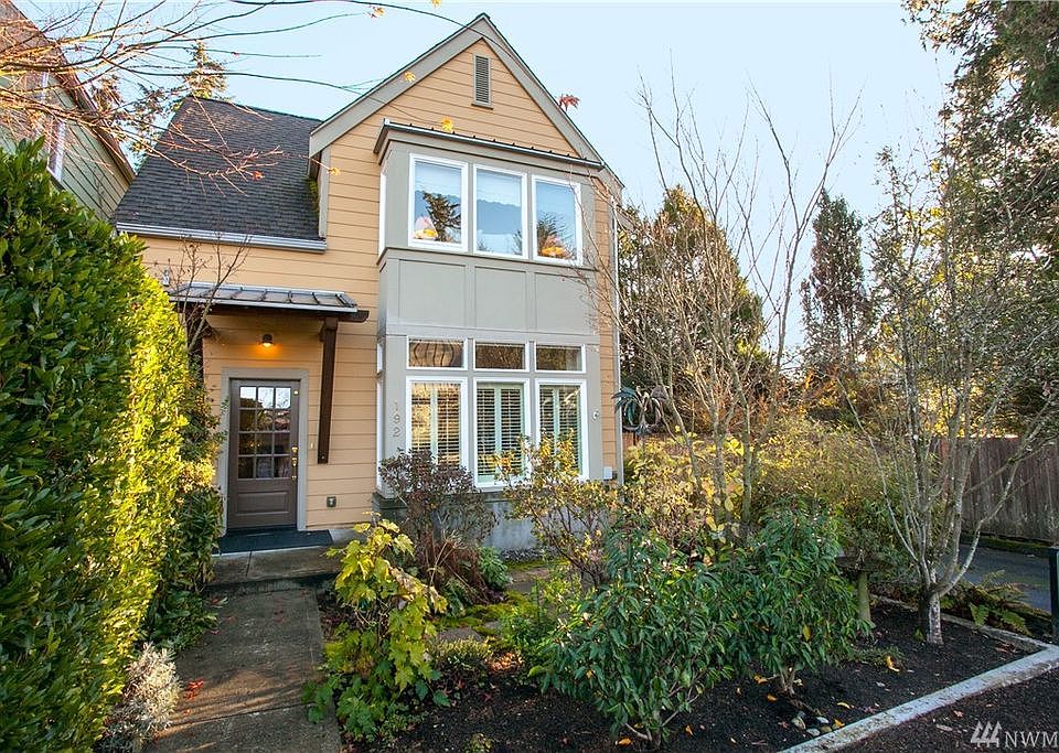 1st image of 192 Wood Ave Sw #1