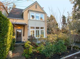 192 Wood Ave Sw #1, Bainbridge Island, WA 98110