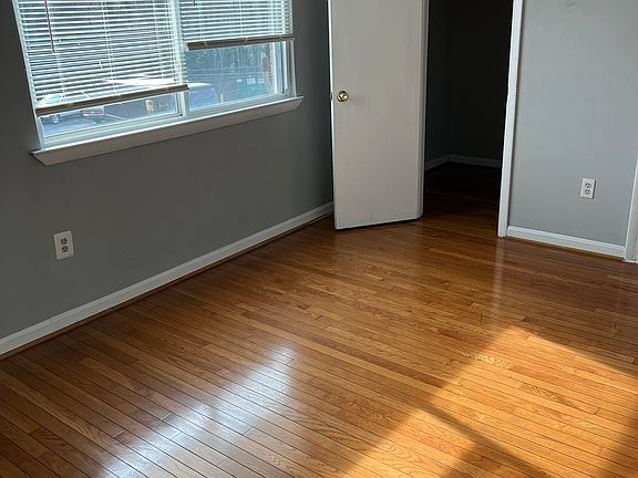 5th image of 3510 Windom Rd APT 7