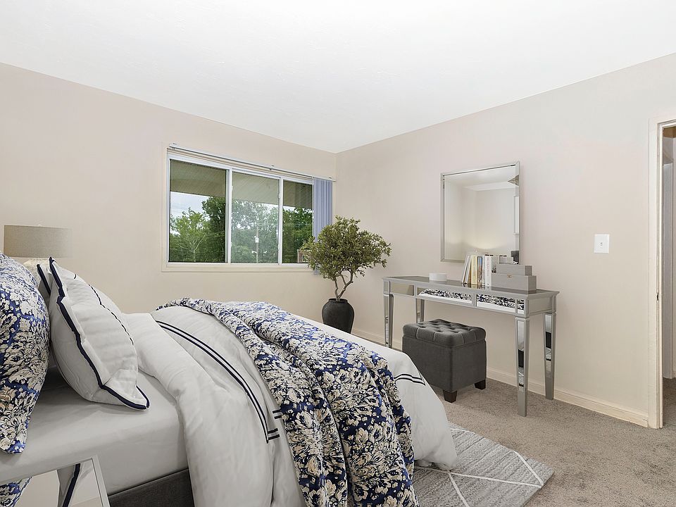 Spacious Bedroom | Forestville MD Apartment Homes | Avenue Apartments