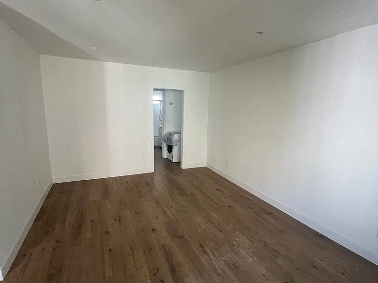 5833 Gregory Ave #7 — Photo 2