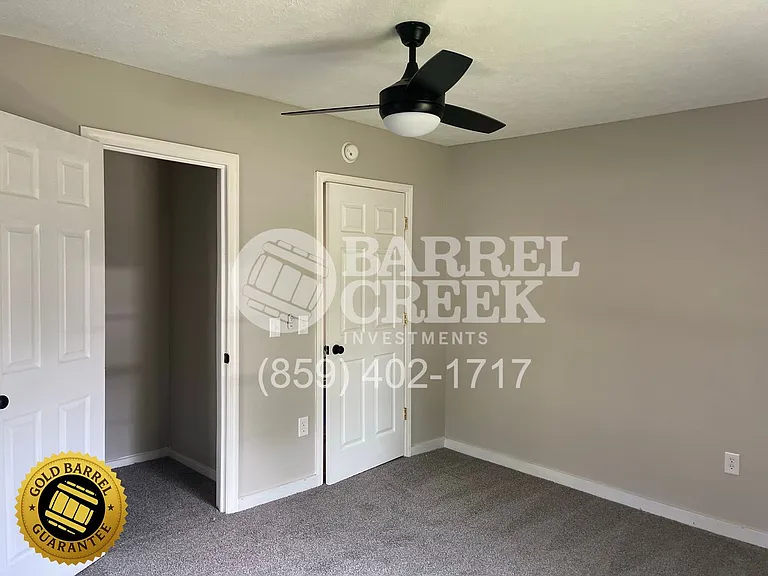 136 Georgia St — Photo 8