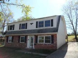 4533 Evansdale Rd, Woodbridge, VA 22193