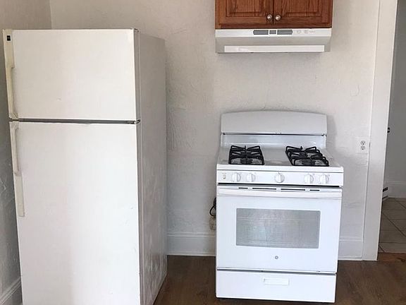 5th image of 133-135 Chestnut St #133-1