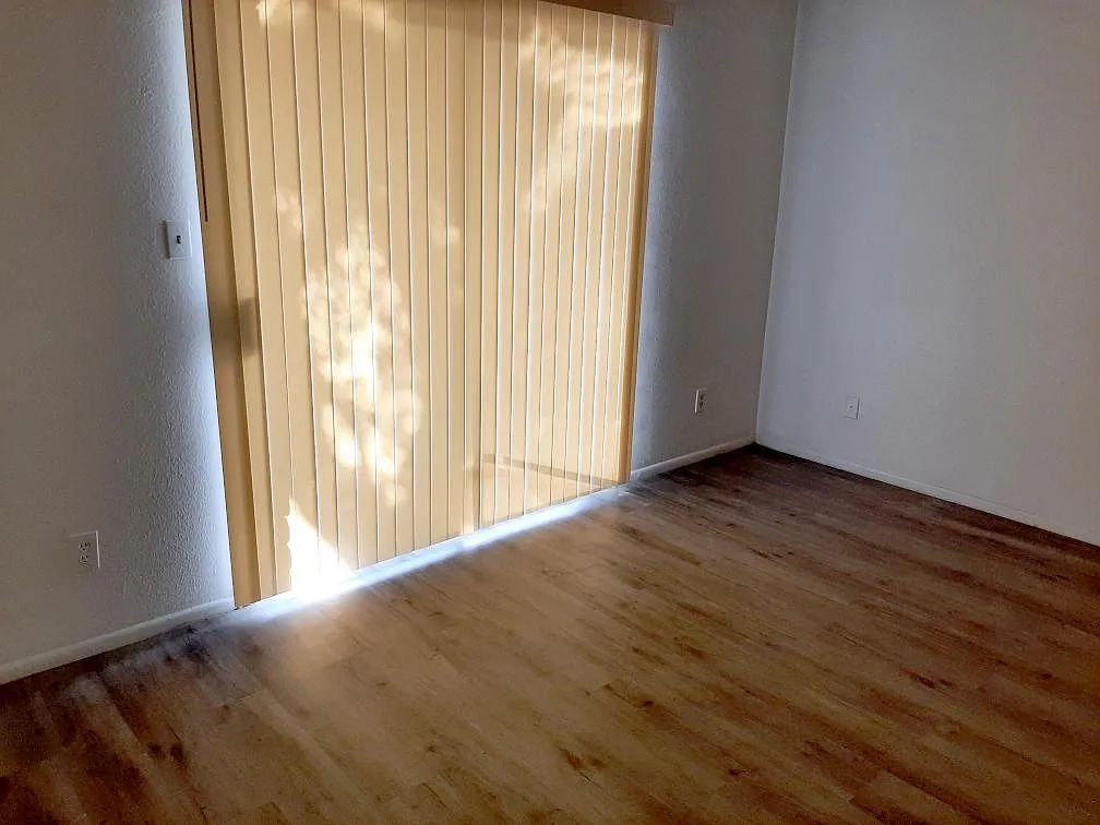 2 bed, 900 sqft, $850 — Photo 4