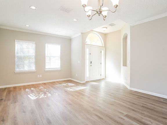 5th image of 3092 Litchfield Dr