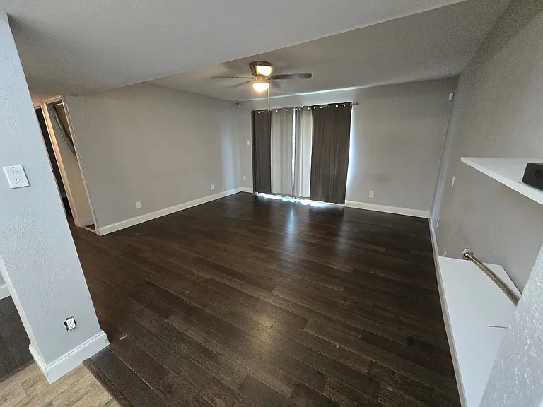 1630 Dell Oak Dr — Photo 8