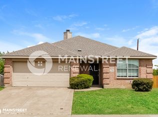 1714 Sabine Dr, Midlothian, TX 76065