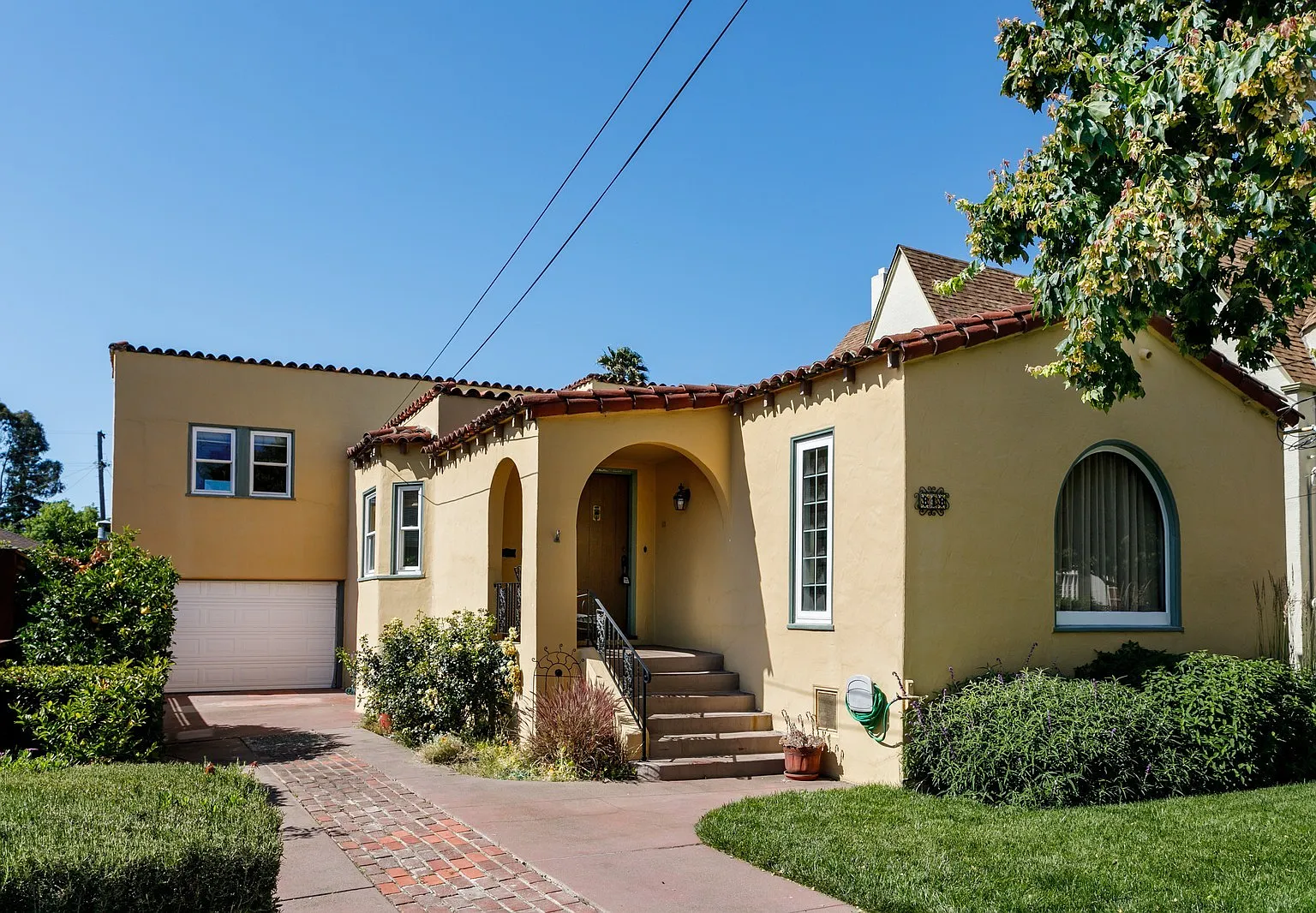 Estudillo Estates Spanish Mediterranean Beauty! — Photo 4