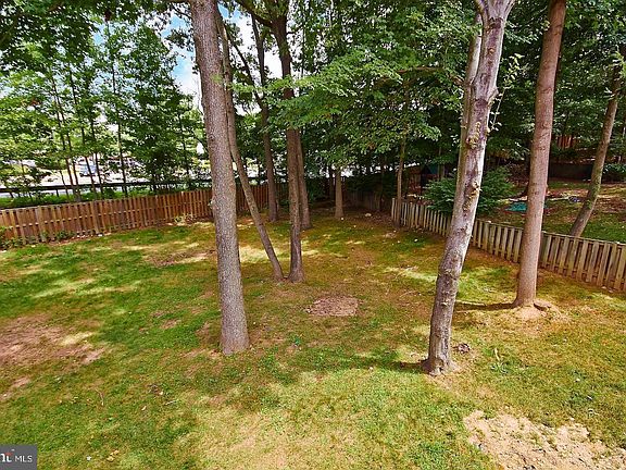 3rd image of 5705 Oak Apple Ct