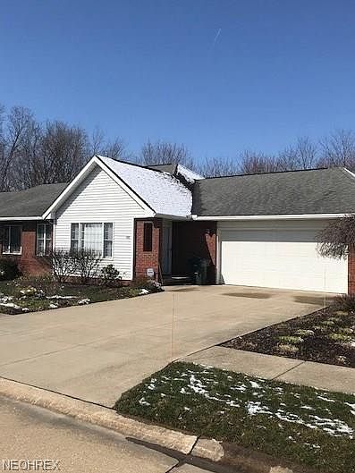 1st image of 980 Rosemarie Cir