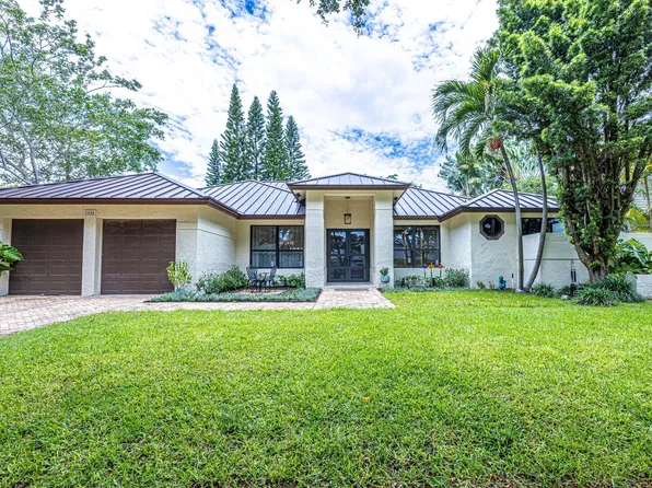 1985 Parkside Circle S, Boca Raton, FL 33486
