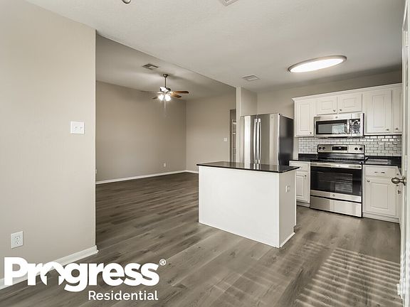 5th image of 3935 Hollow Cove Ln
