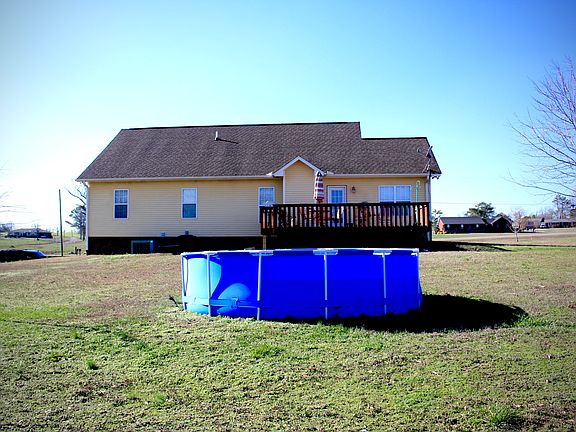 Sun deck, big back yard