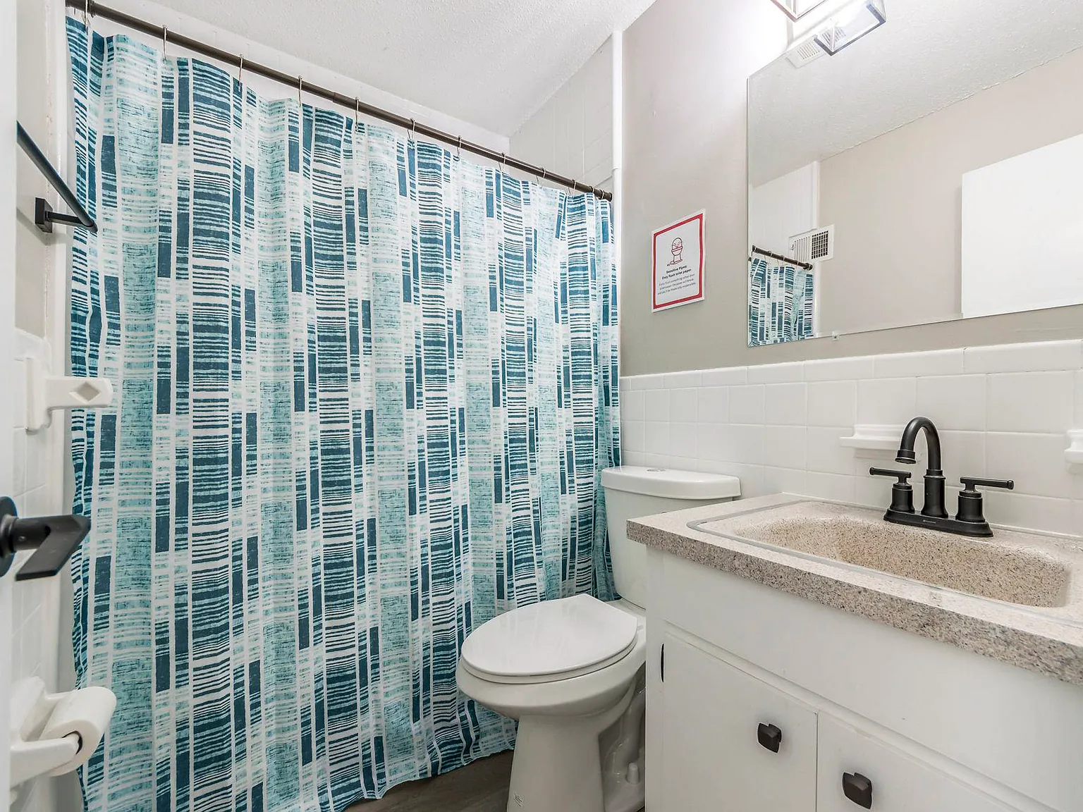 4 bed, 2.0 bath, 1896 sqft, $724 — Photo 3