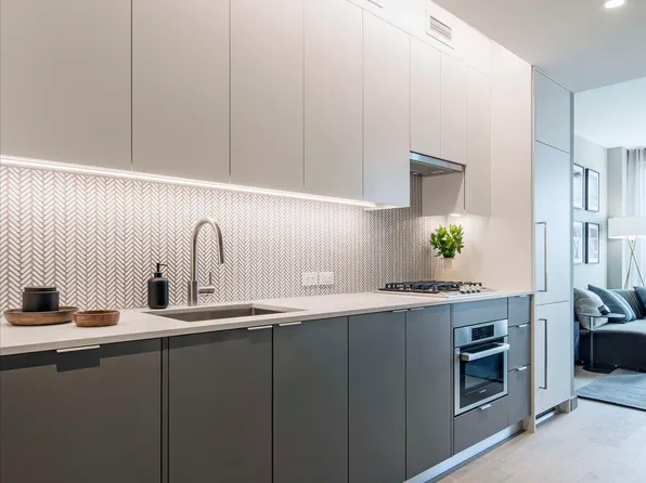 243 West 28th Street image 11 of 14