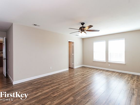4th image of 1409 Laurel Hall Ln