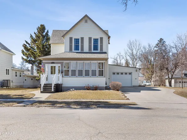 740 Holly Ave, Crookston, MN 56716