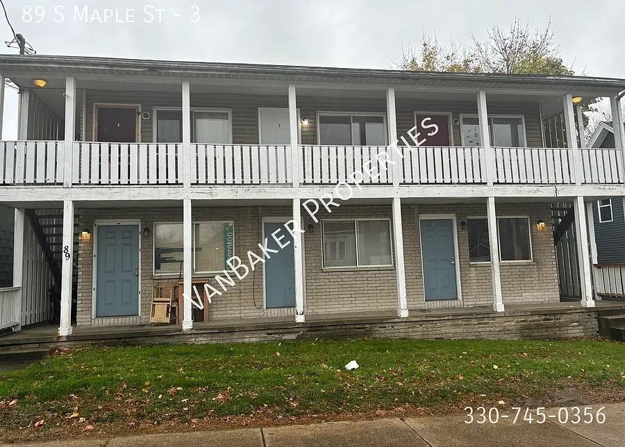 89 S Maple St #3