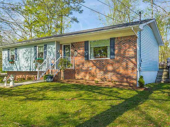 3rd image of 4713 Cree Ln NW