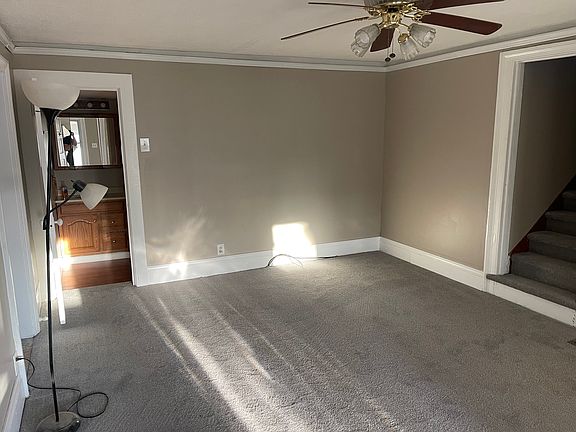 4th image of 3852 N Mill Rd #2