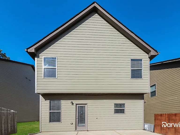1620 Potomac Ct — Photo 15