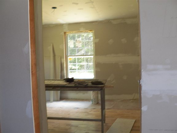 3rd image of 222 Willow Heights Rd
