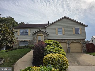 4 Denise Ct, Bear, DE, 19701