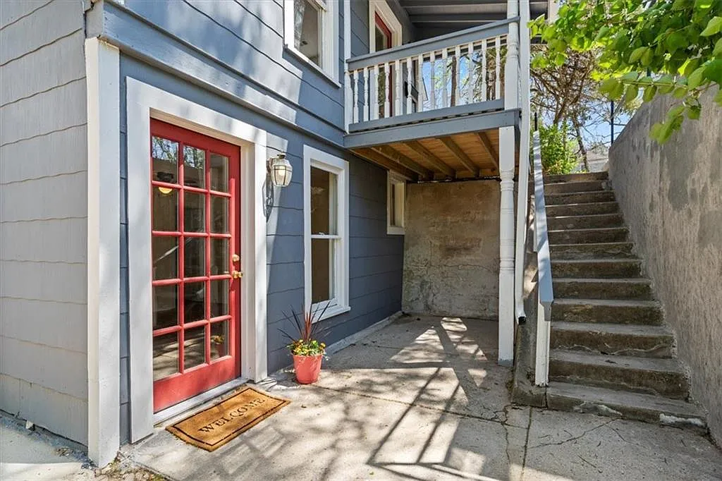 1 bed, 1000 sqft, $1,100 — Photo 1
