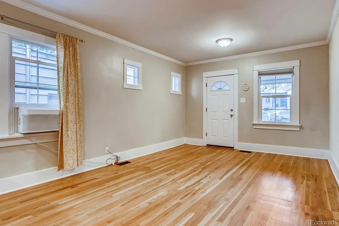 2 bed, 825 sqft, $2,300 — Photo 4