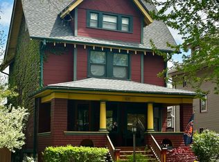820 S Elmwood Ave, Oak Park, IL 60304
