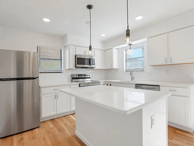 1747 Hightower Dr — Photo 11