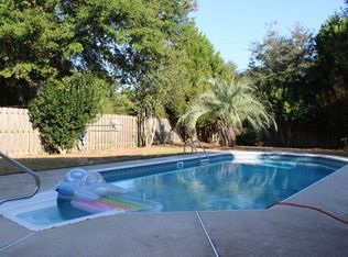 21 Holly Rd, Crestview, FL 32539