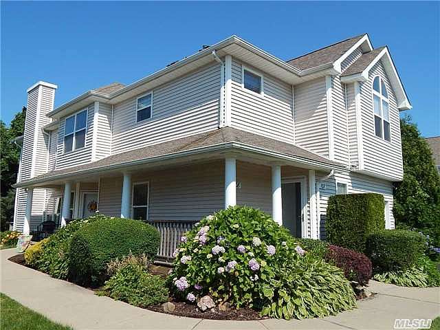 1st image of 107 Willow Pond Dr