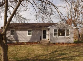 20 Meadow Dr, Brookfield, CT 06804