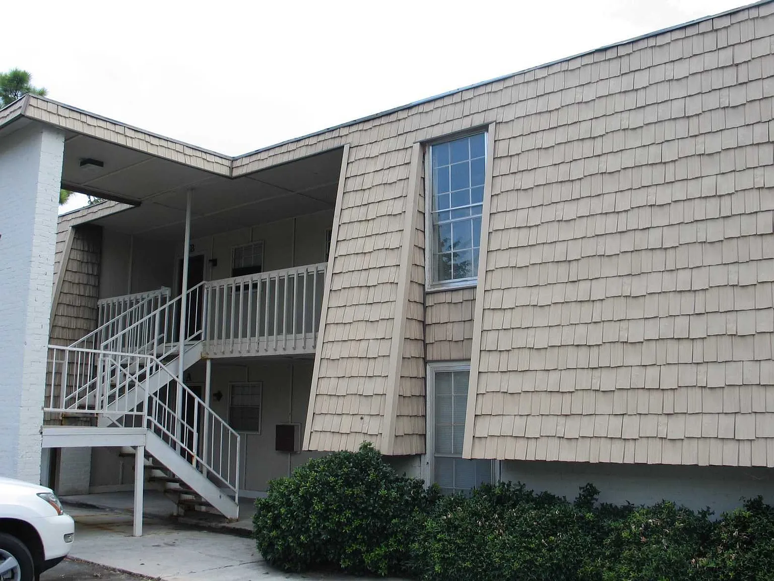 Scotsdale Terrace — Photo 1