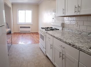 30-23 34th St #C, Astoria, NY 11103
