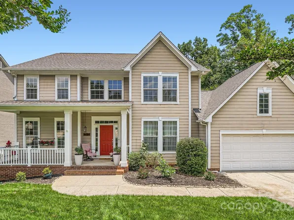 5832 Lagrande Dr, Charlotte, NC 28269