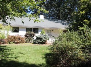 809 Whippoorwill Hill Rd, Gibsonia, PA 15044