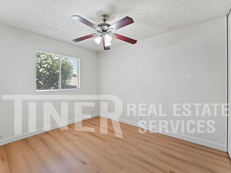 3233 Oriole Way — Photo 15