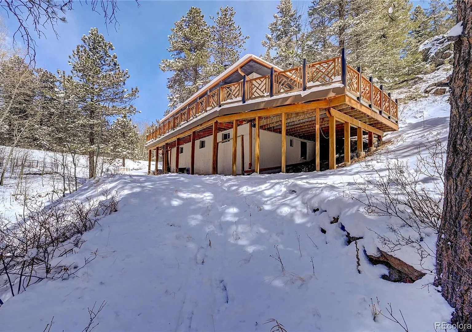 Gorgeous Home In Coal Creek Canyon On 4.85 Acres! Rent, Buy, Or Rent To Own! — Photo 2