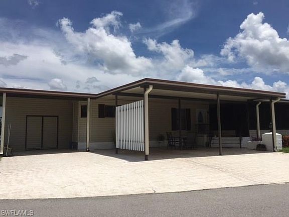 3rd image of 427 Palmer Blvd