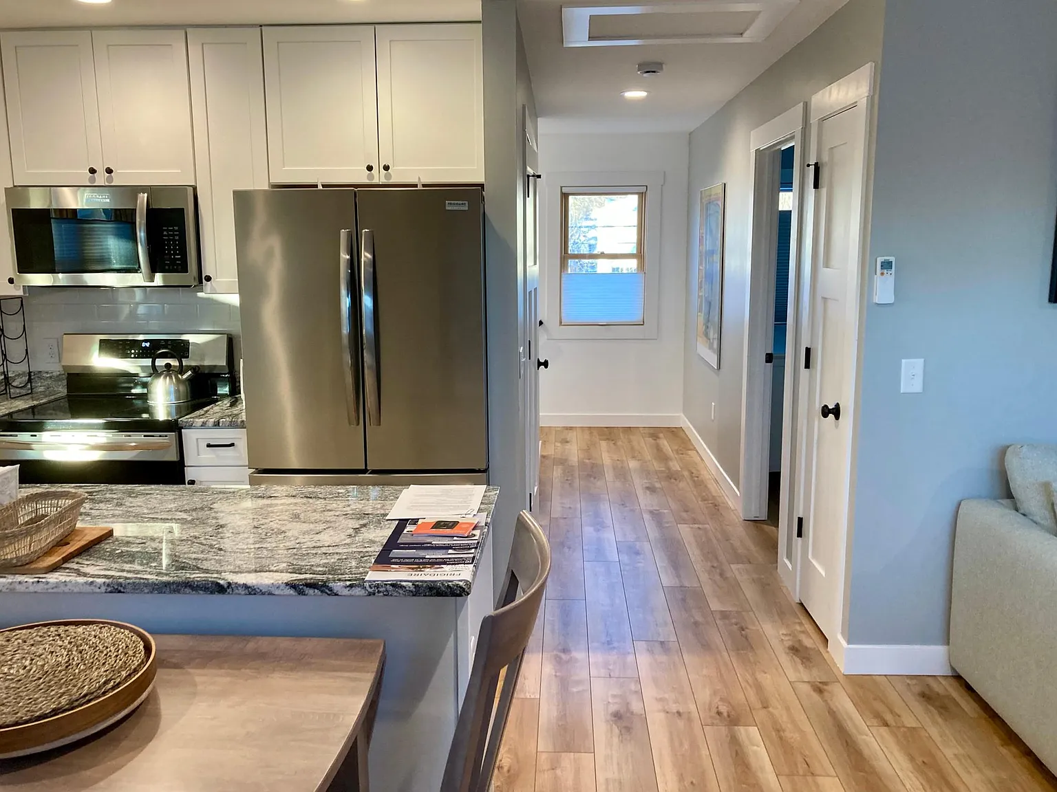 417 N Elmwood Ave — Photo 3