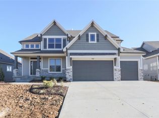 8019 W 166th Ter, Overland Park, KS 66085