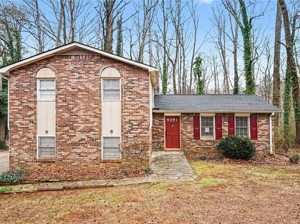 126 W Jousters Ln NW, Lawrenceville, GA 30044