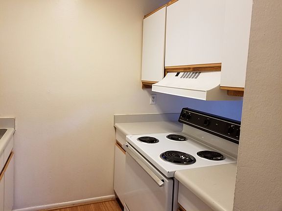 5th image of 1705 Marine St APT 5