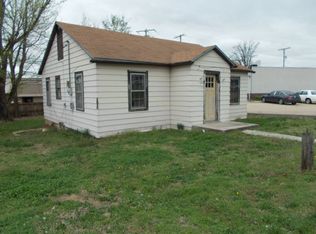 105 Dyer St, Mountain Home, AR 72653