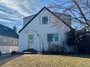 112 Ann Street, Valley Stream, NY 11580