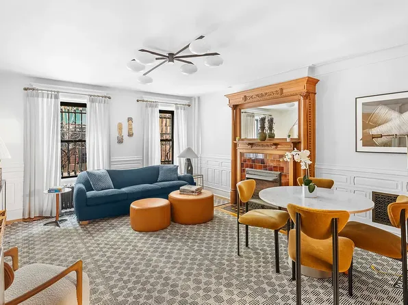 479 Fourth Street image 3 of 7