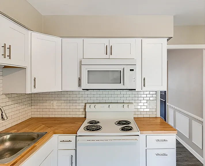 Creekwood Apartments — Photo 6